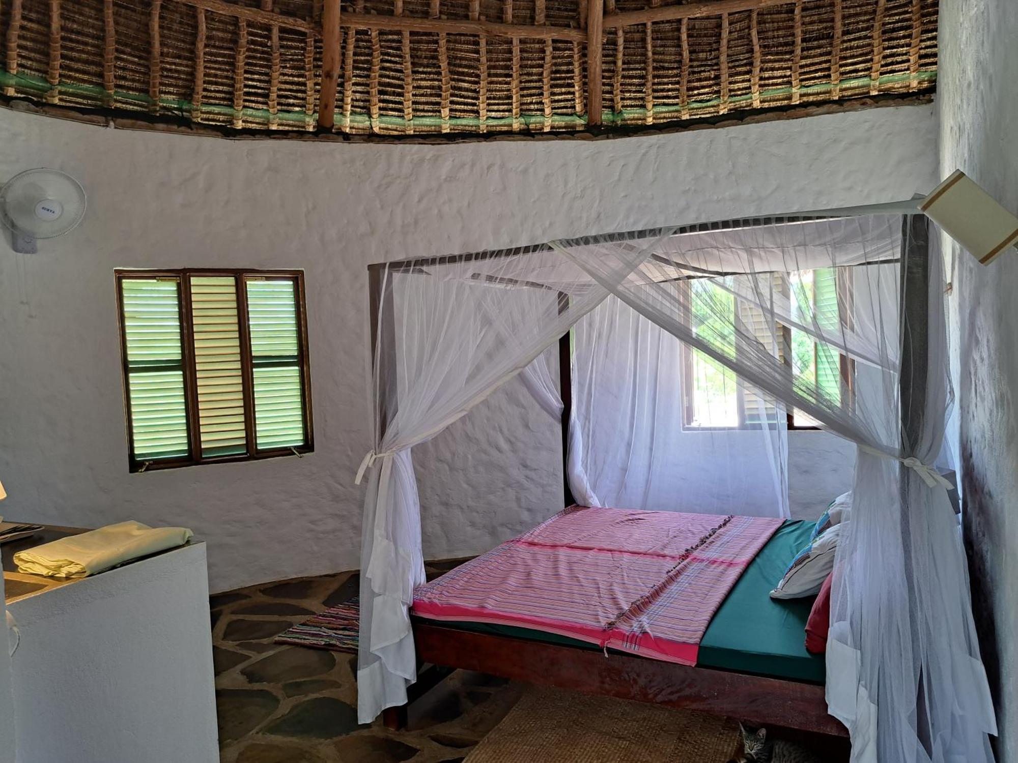 Bed and Breakfast Diani Yoga Barn Ukunda Zewnętrze zdjęcie