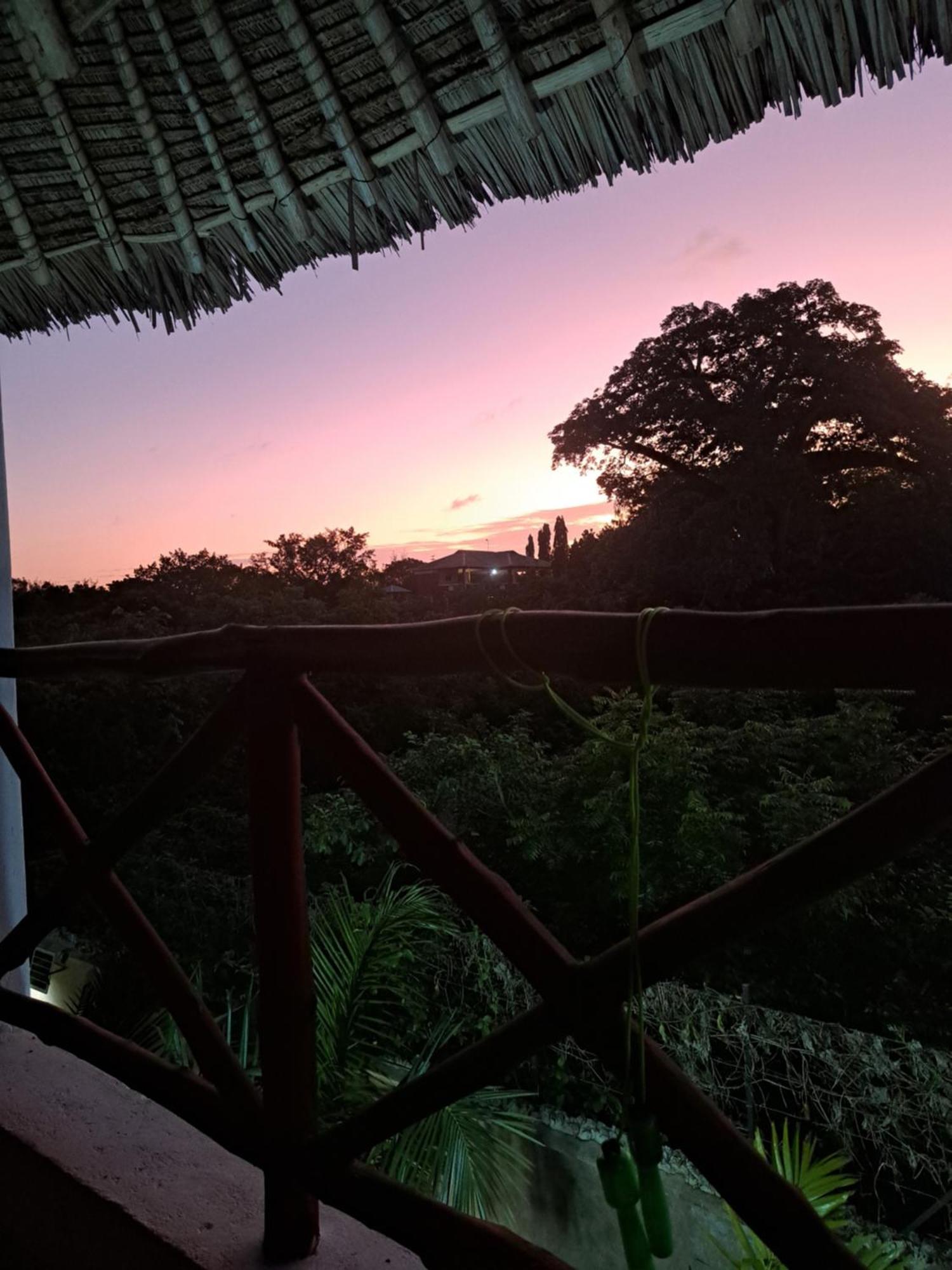 Bed and Breakfast Diani Yoga Barn Ukunda Pokój zdjęcie