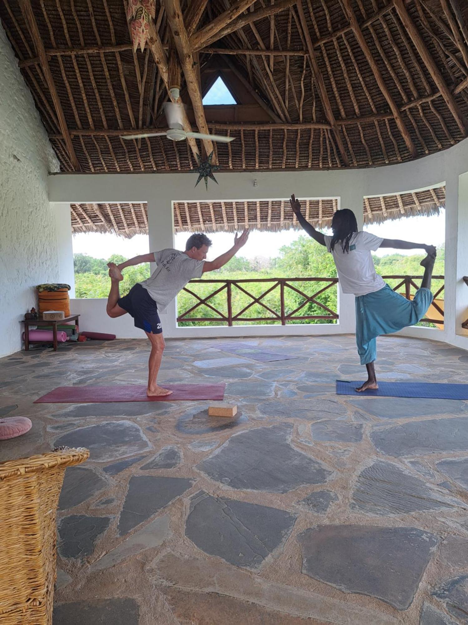Bed and Breakfast Diani Yoga Barn Ukunda Zewnętrze zdjęcie